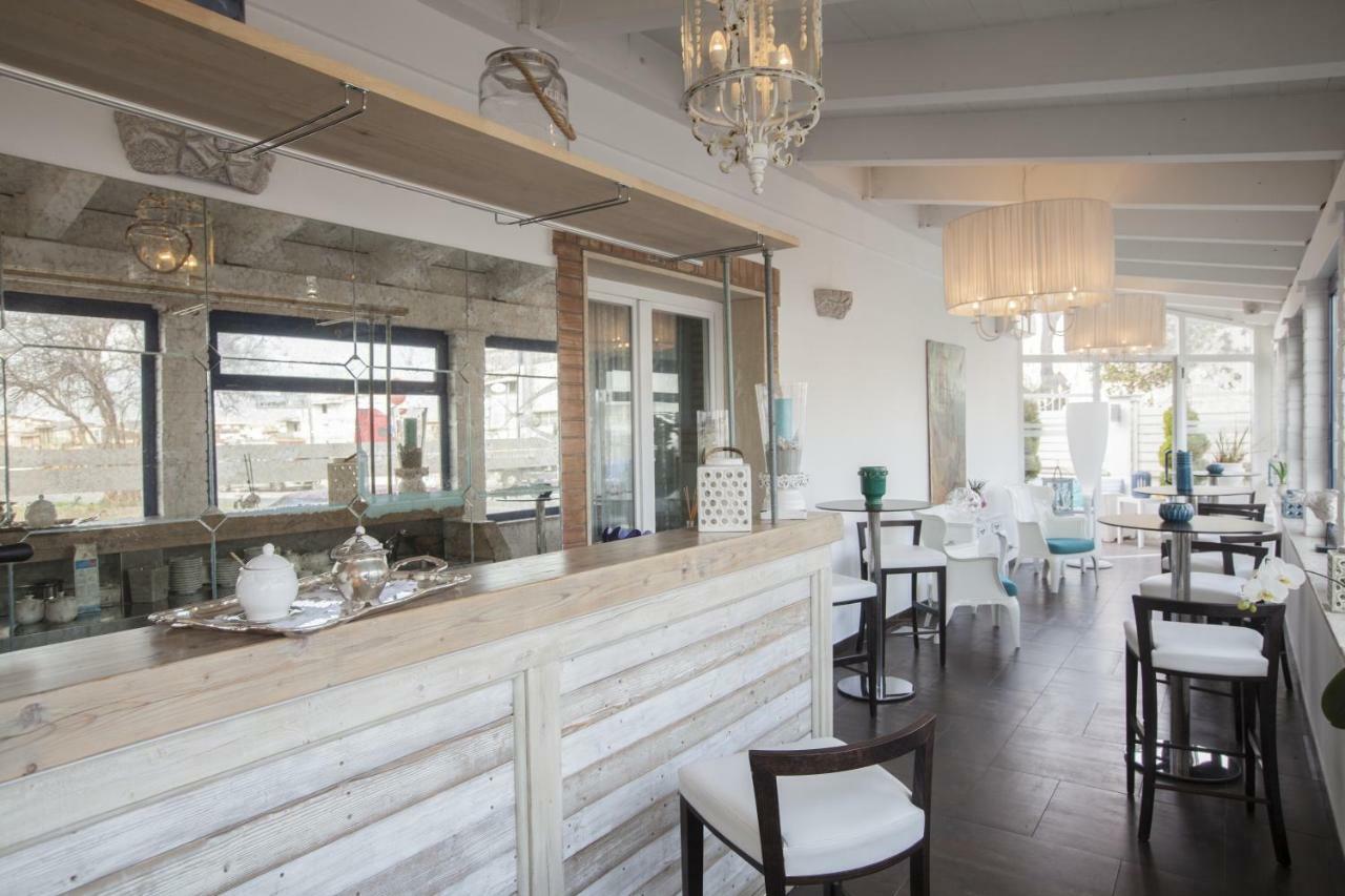 Pascucci Al Porticciolo Hotel
