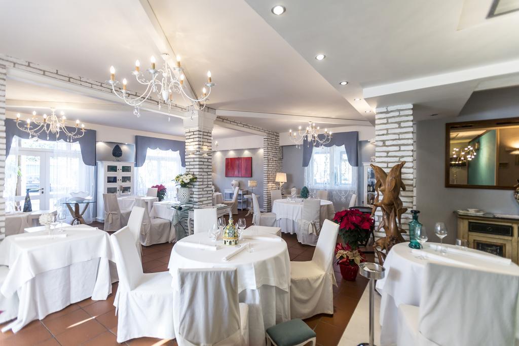 Hotel Pascucci Al Porticciolo 3*